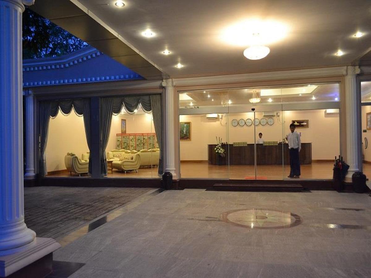 Famous Hotel Bago Kültér fotó