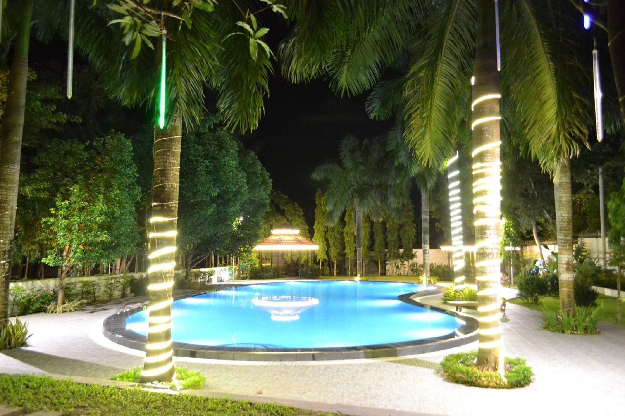 Famous Hotel Bago Kültér fotó